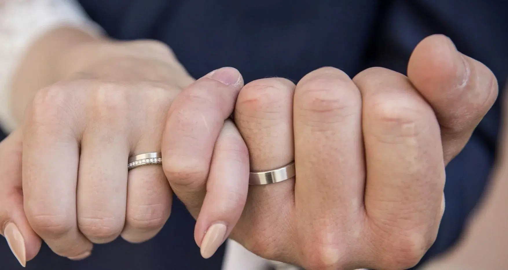 Do Guys Wear Promise Rings?