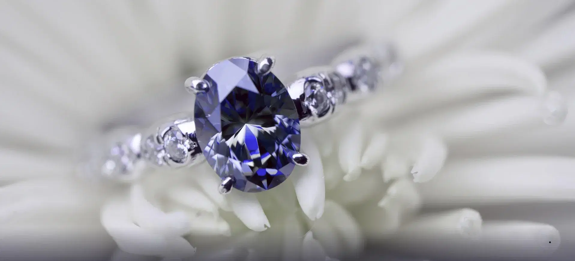 10 Unique Sapphire Engagement Rings for 2024